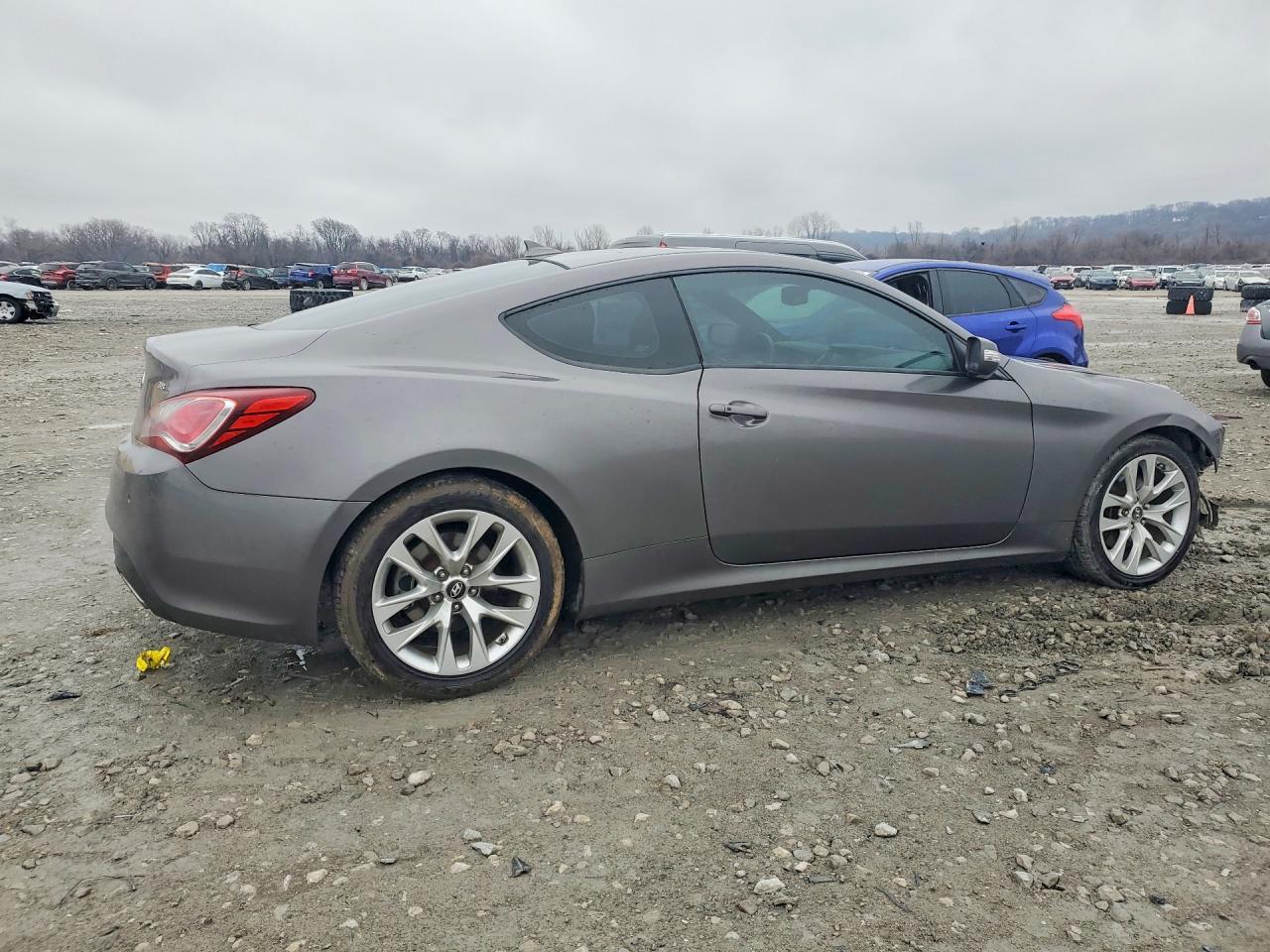 2013 HYUNDAI GENESIS