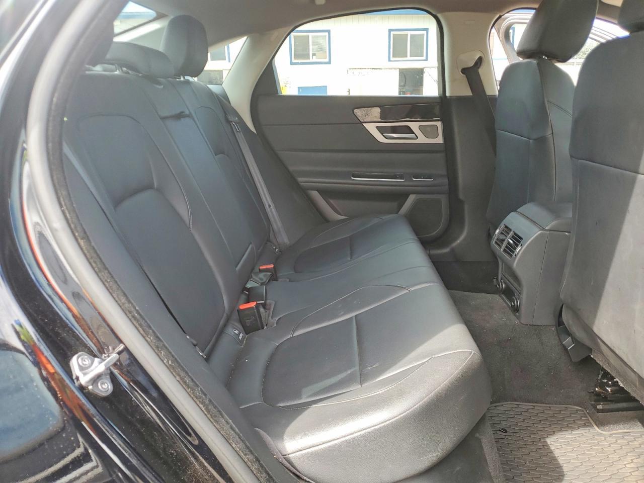 2018 JAGUAR XF