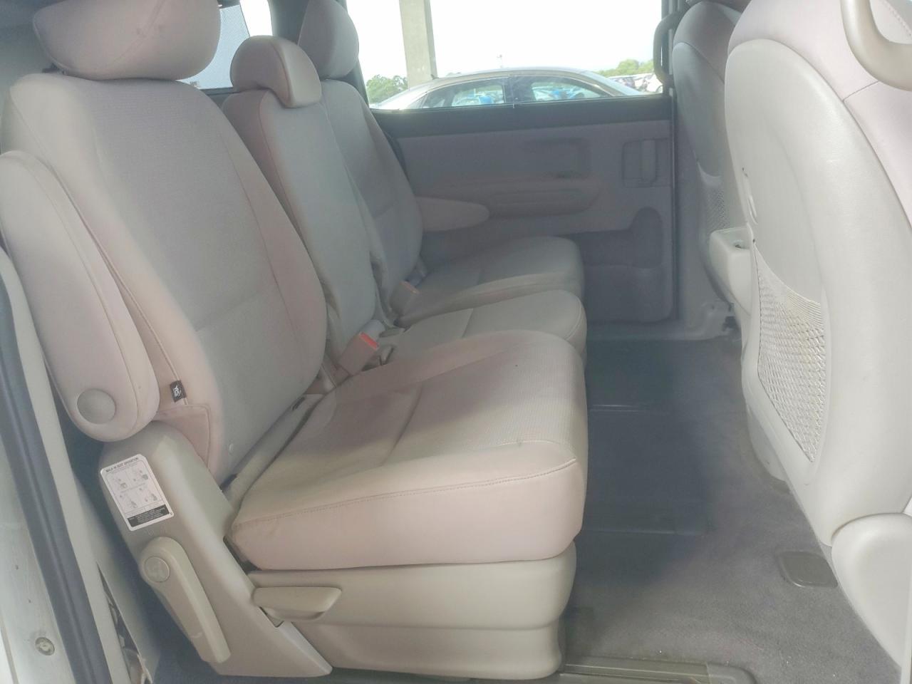 2016 KIA SEDONA