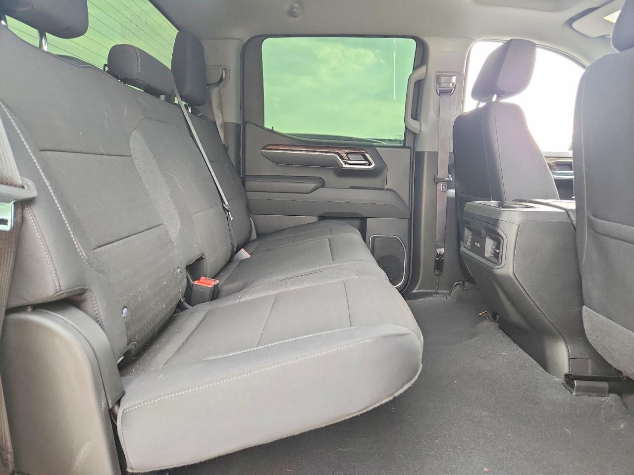 2025 CHEVROLET Silverado