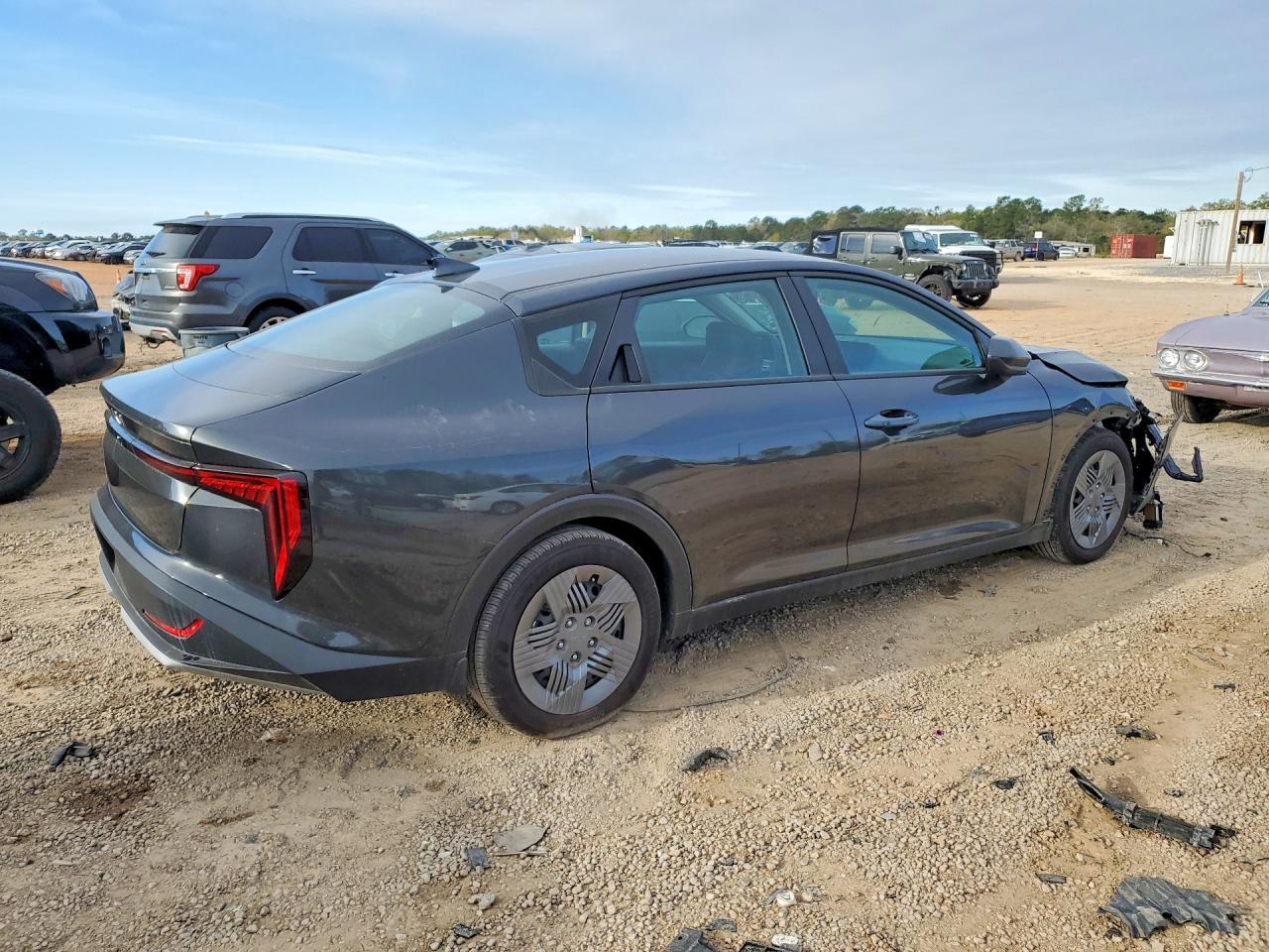 2025 KIA K4