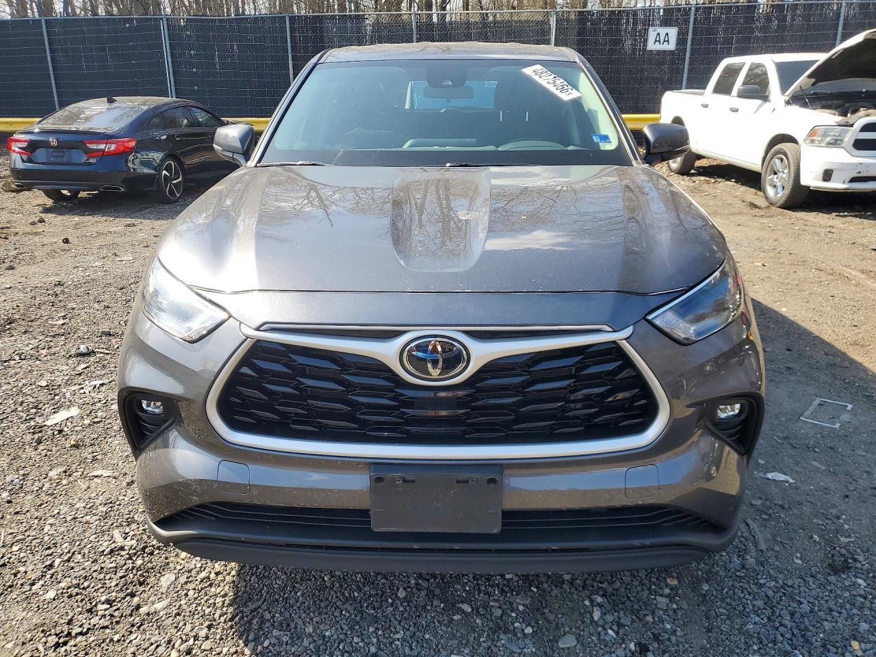 2022 TOYOTA HIGHLANDER