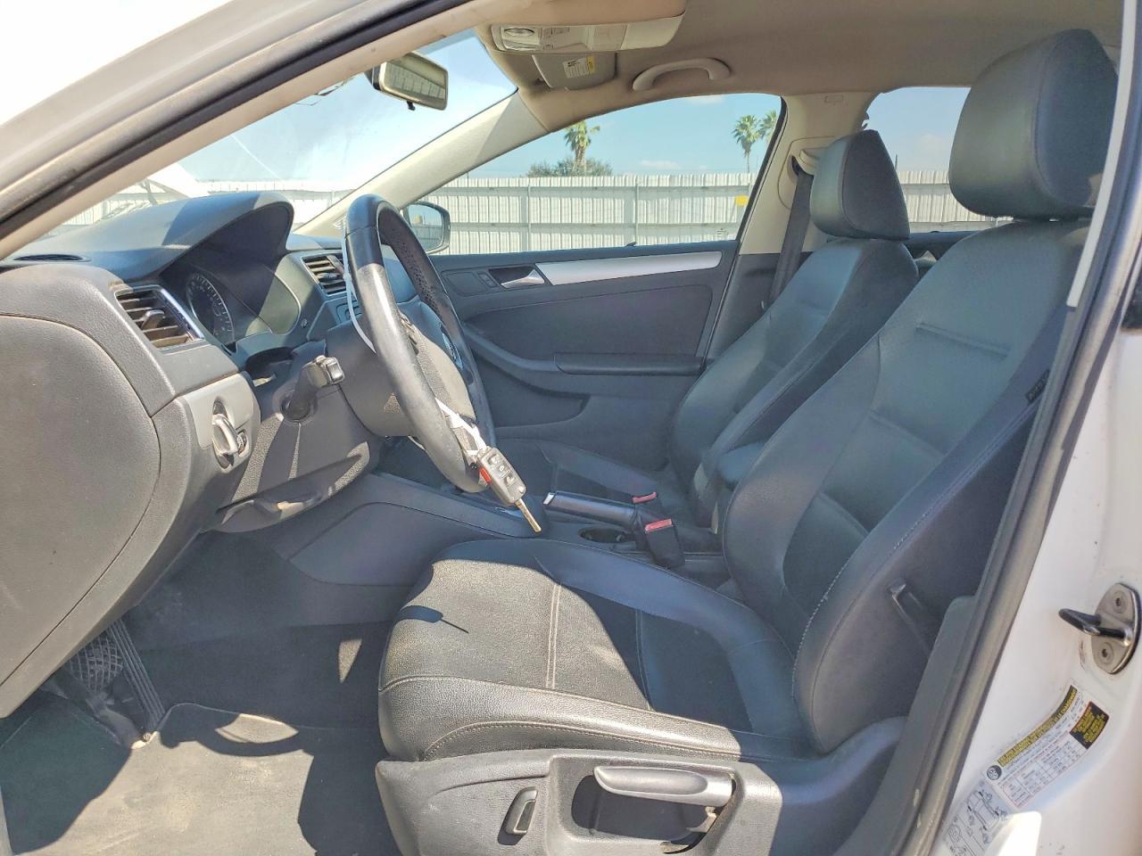 2013 VOLKSWAGEN JETTA