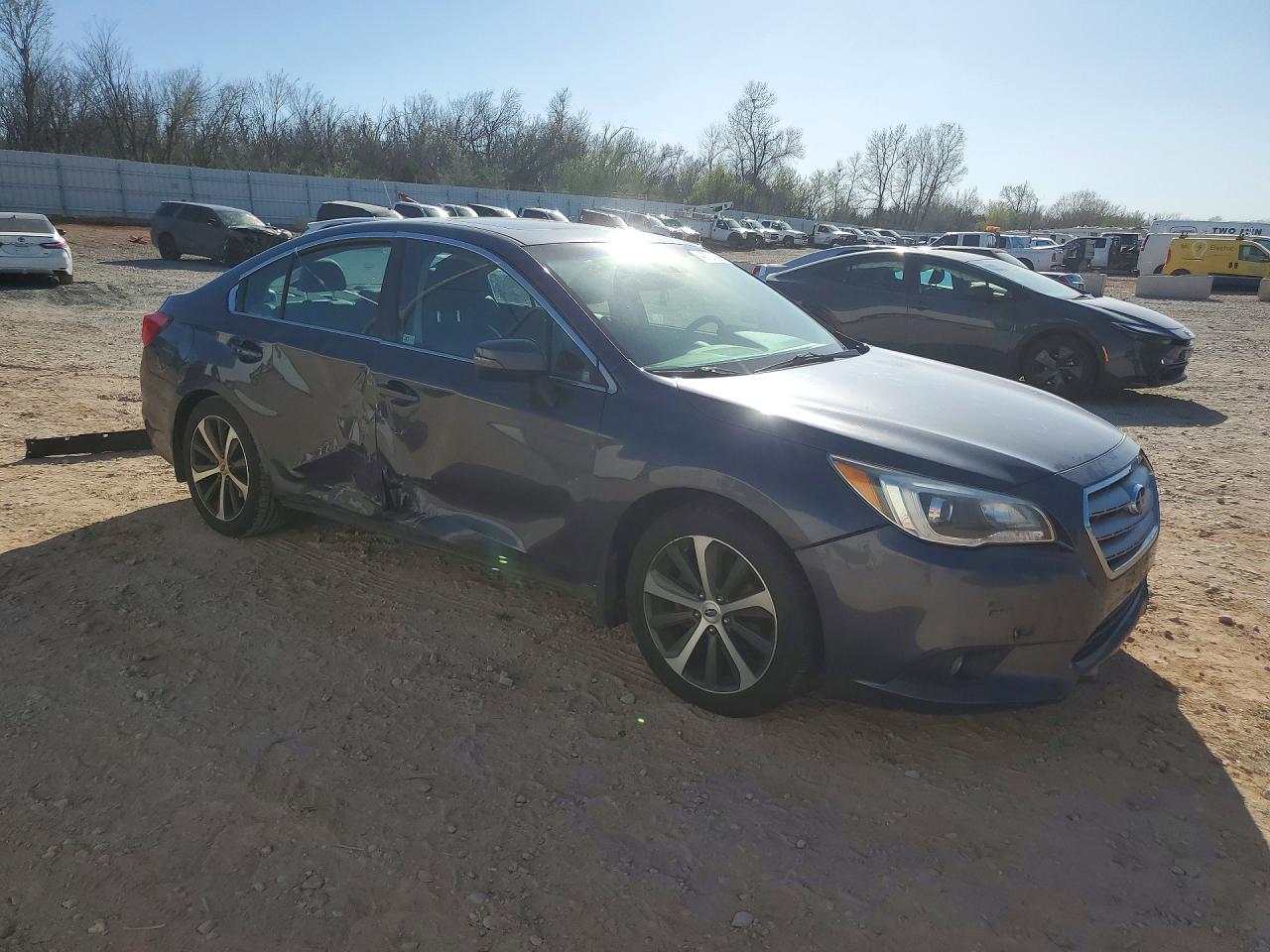 2015 SUBARU Legacy