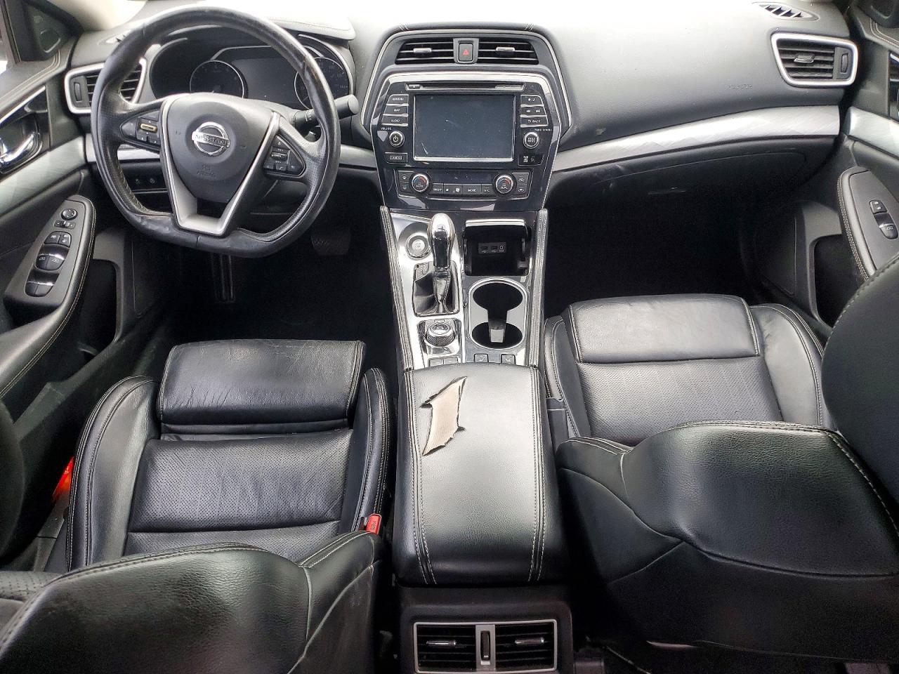 2016 NISSAN Maxima