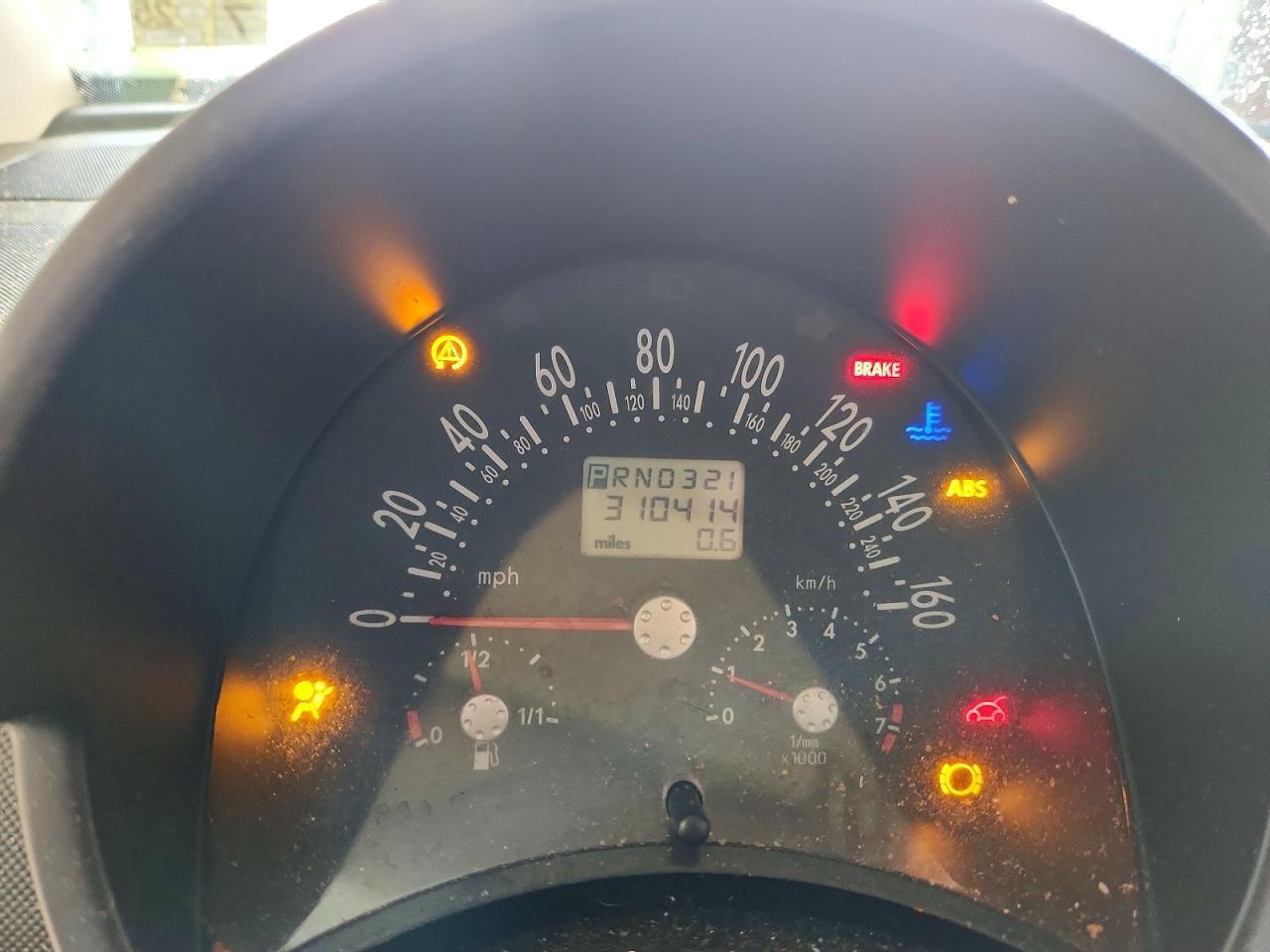 2003 VOLKSWAGEN Beetle