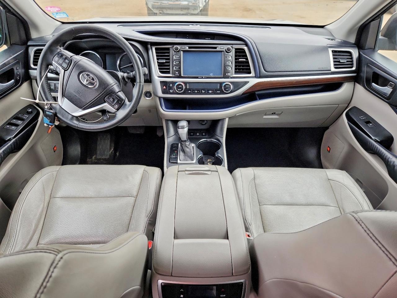 2014 TOYOTA HIGHLANDER