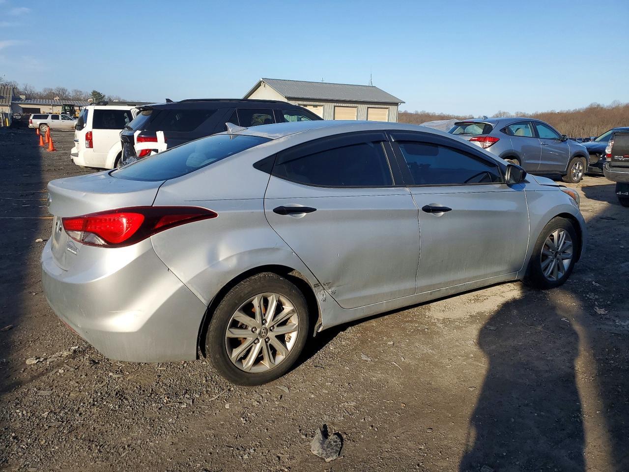 2015 HYUNDAI ELANTRA