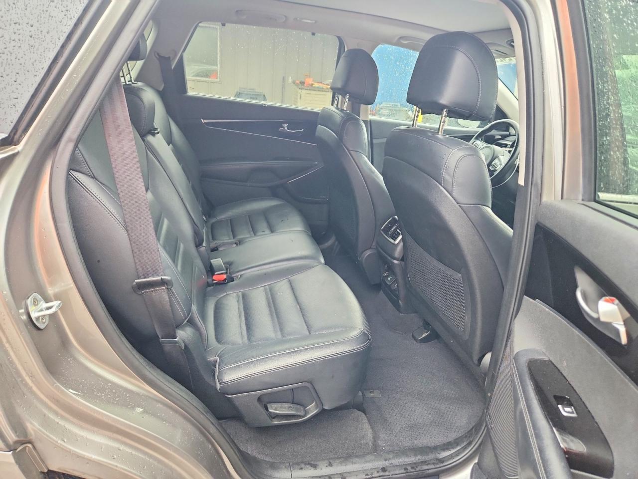2017 KIA SORENTO