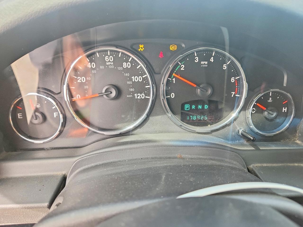 2012 JEEP Liberty