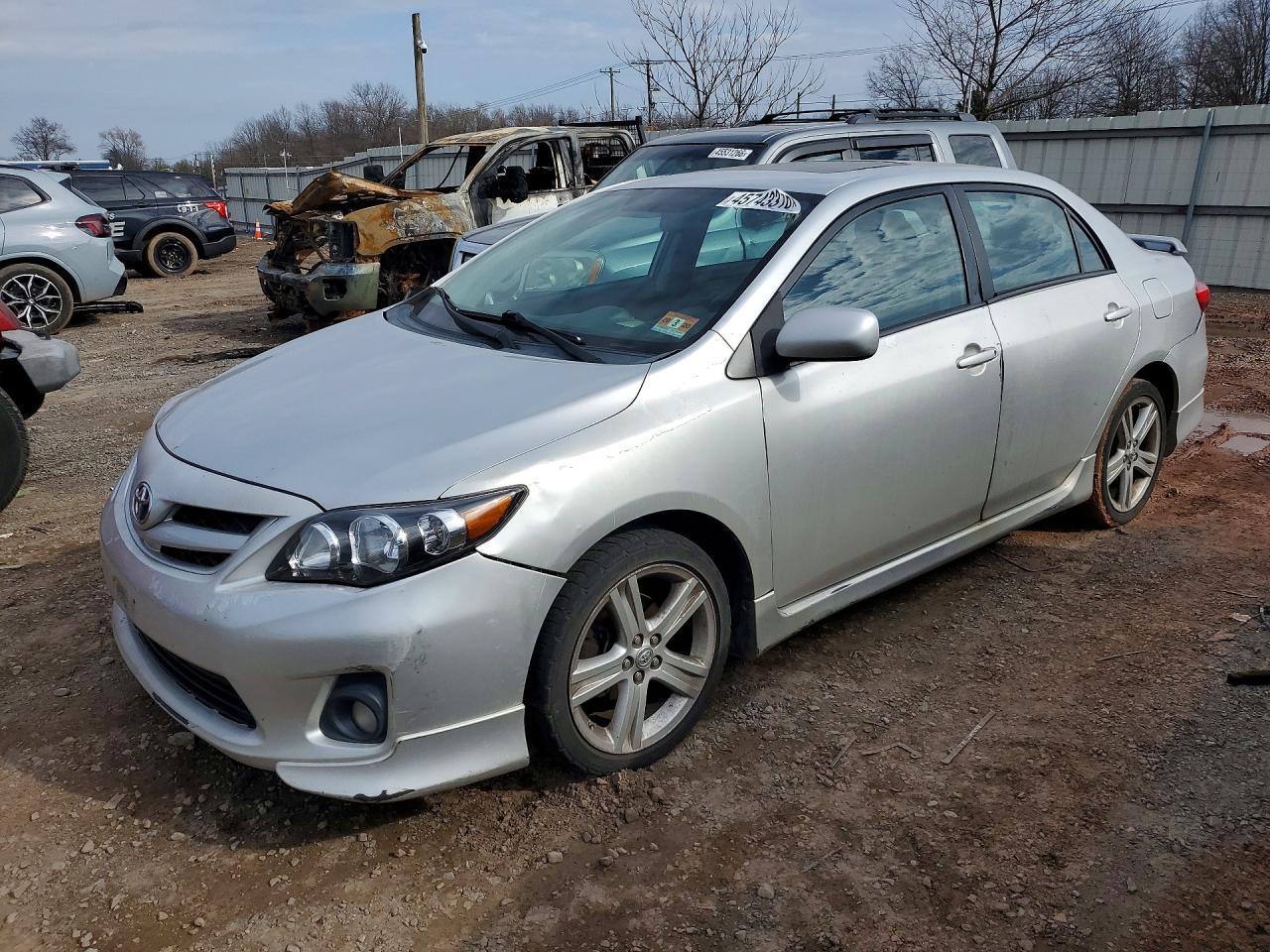 2013 TOYOTA COROLLA