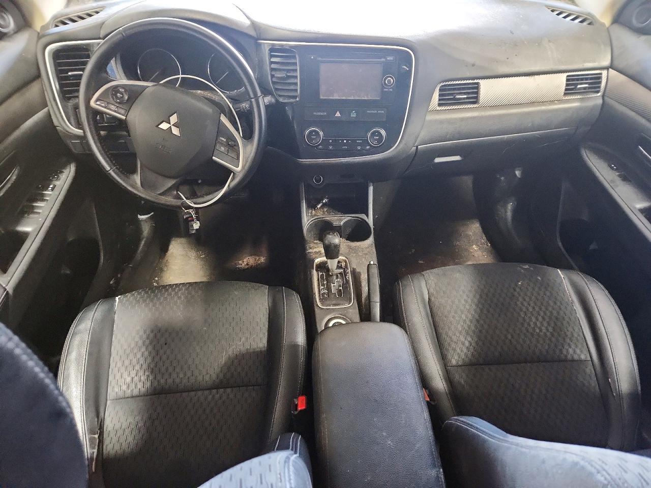 2015 MITSUBISHI outlander