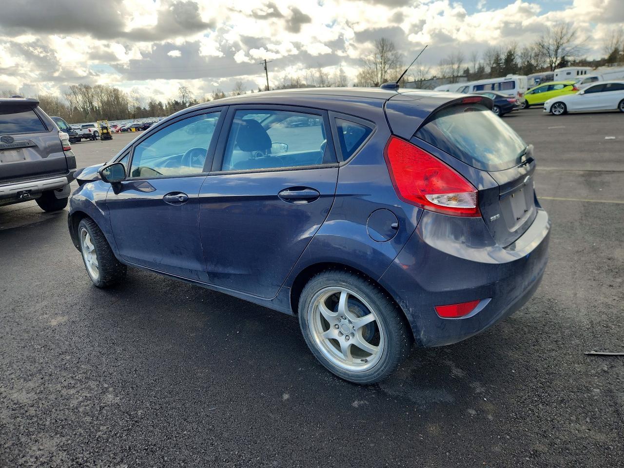 2012 FORD Fiesta