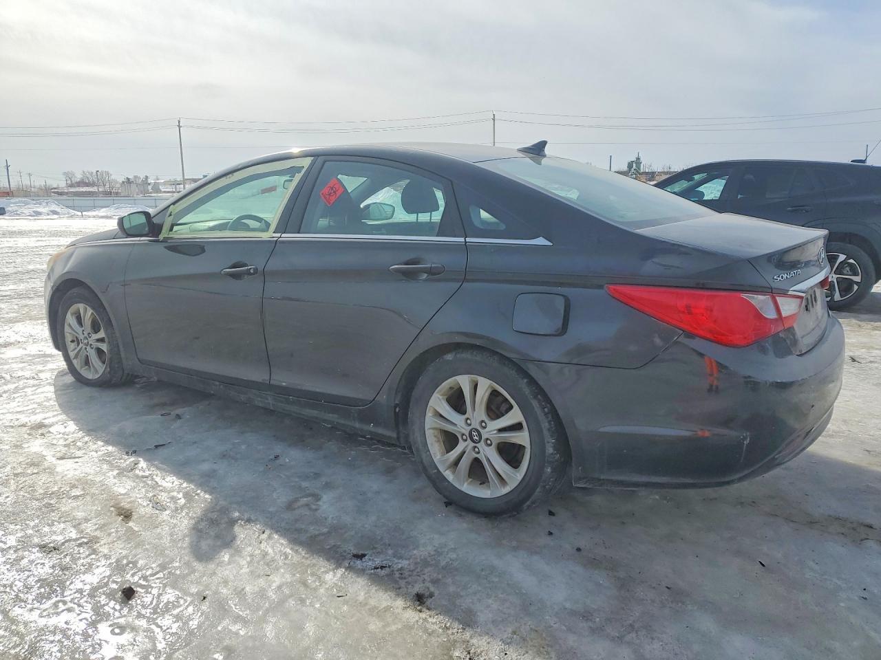 2011 HYUNDAI SONATA