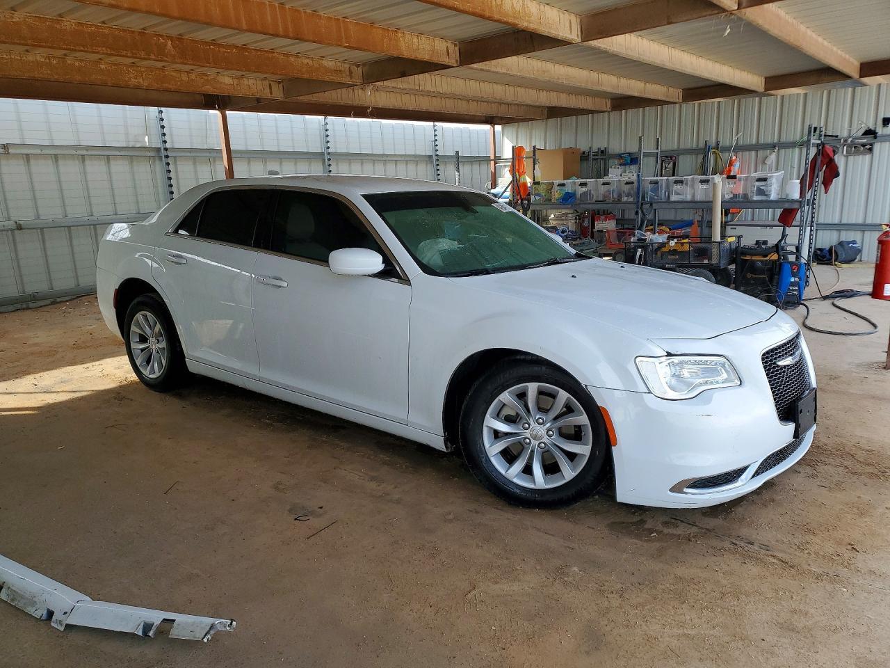 2023 CHRYSLER 300