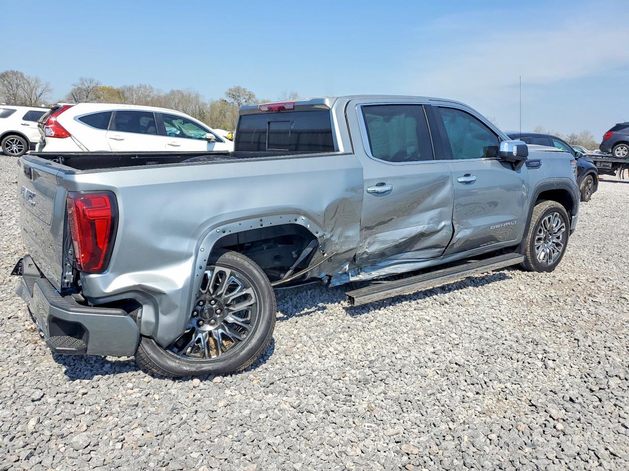 2025 GMC Sierra