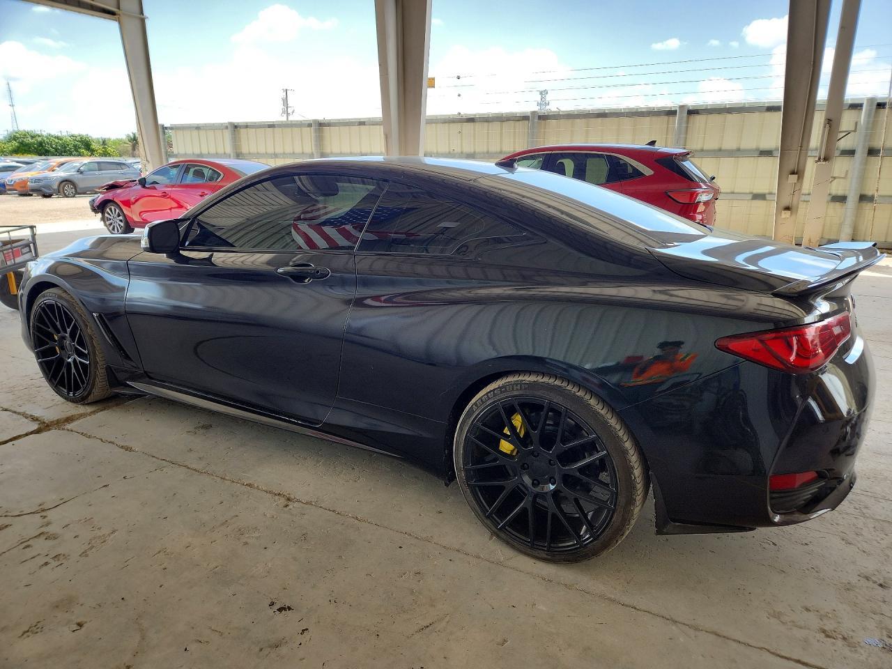 2017 INFINITI Q60