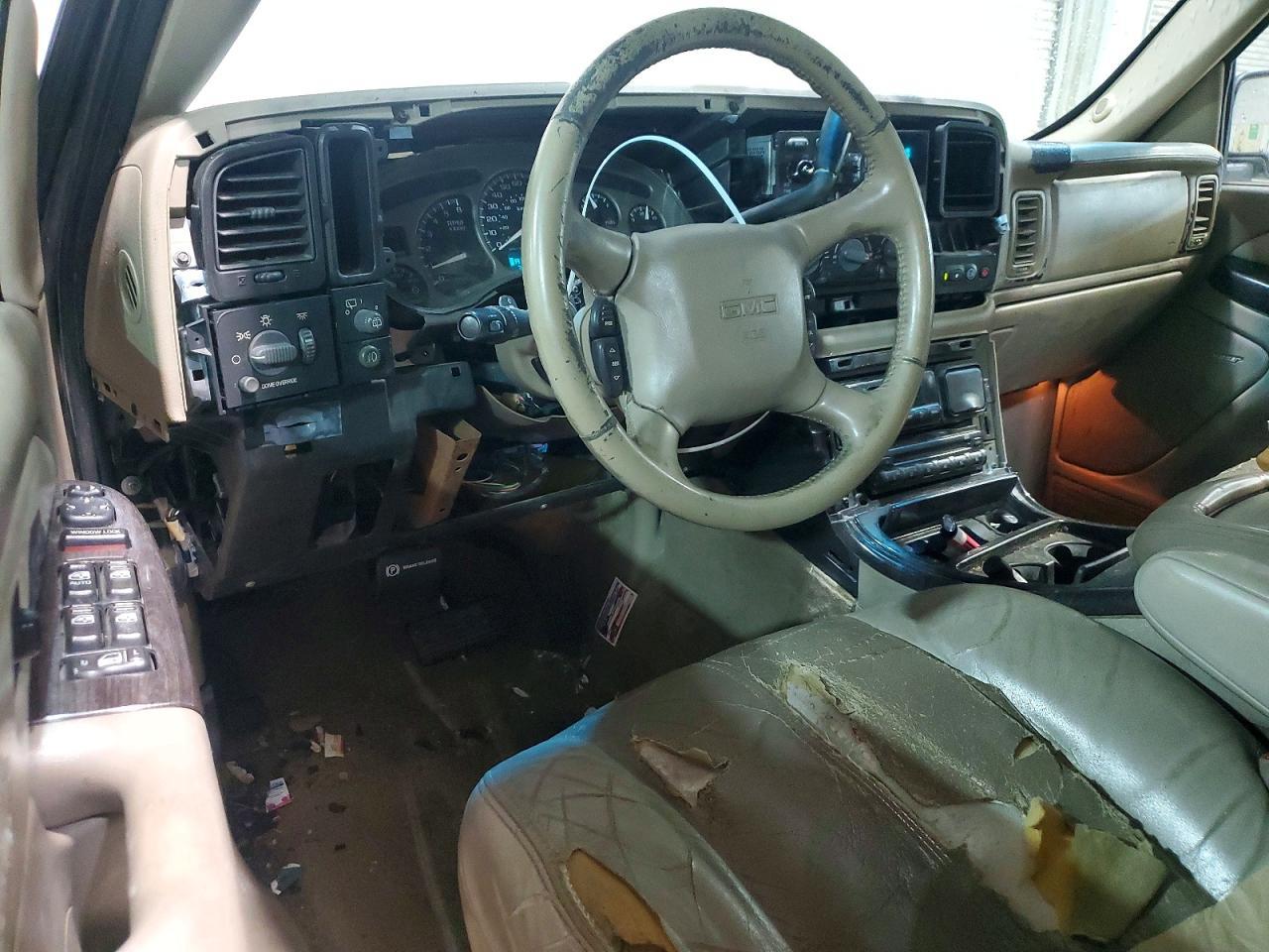 2001 GMC Denali