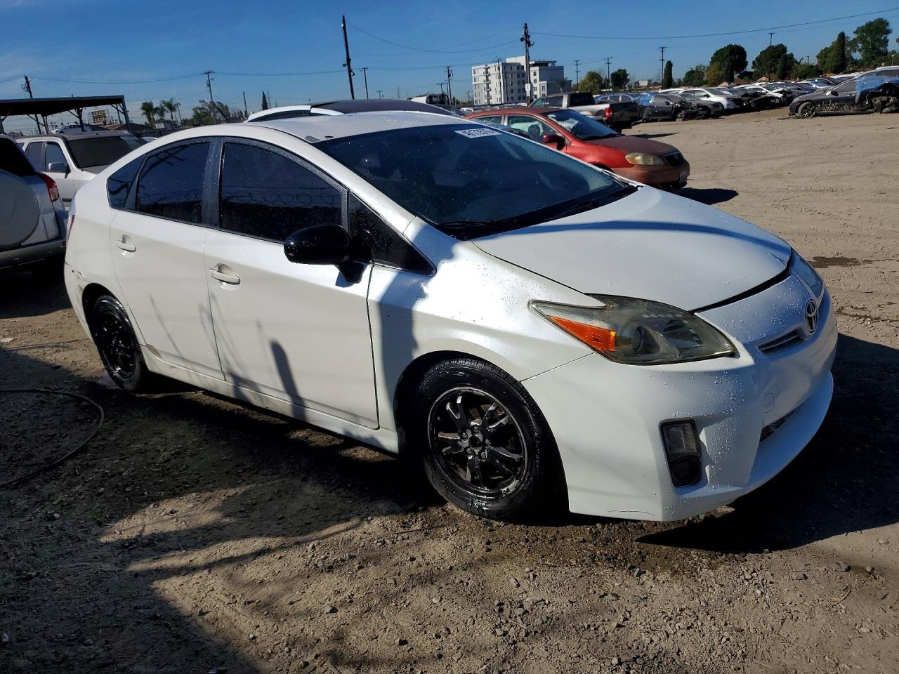 2011 TOYOTA PRIUS