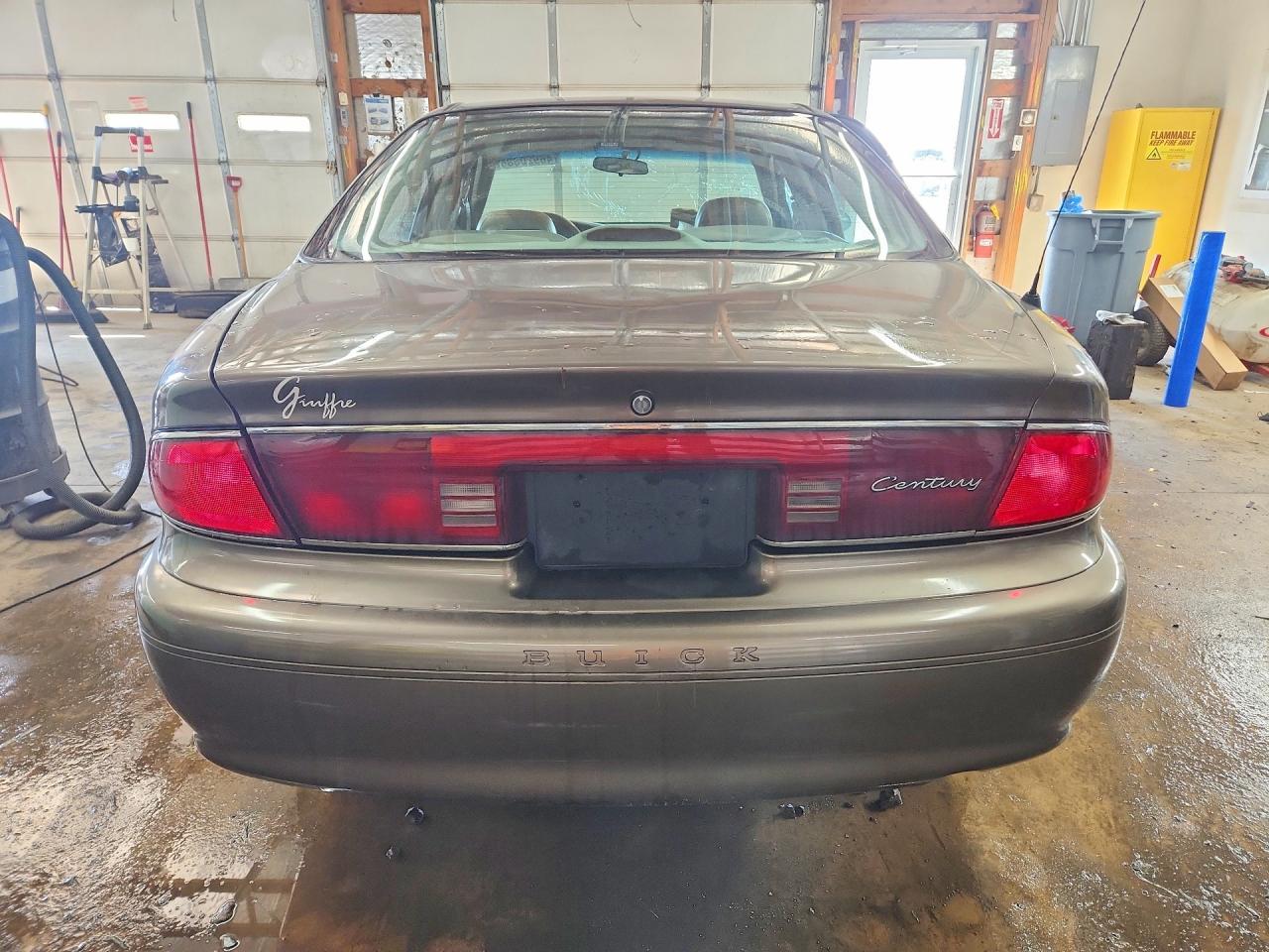 2004 BUICK Century