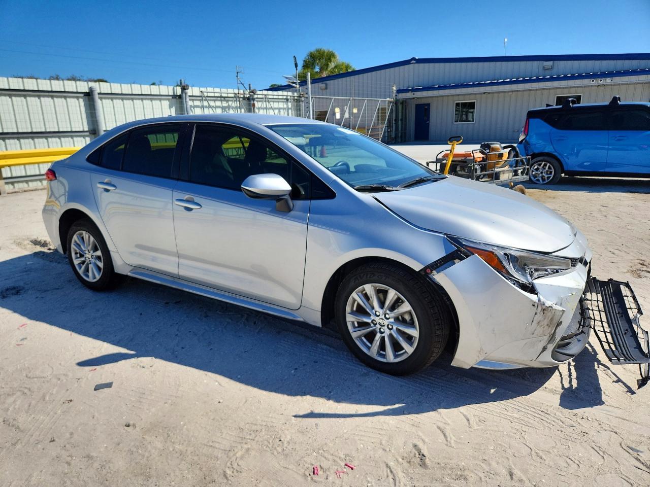 2025 TOYOTA COROLLA