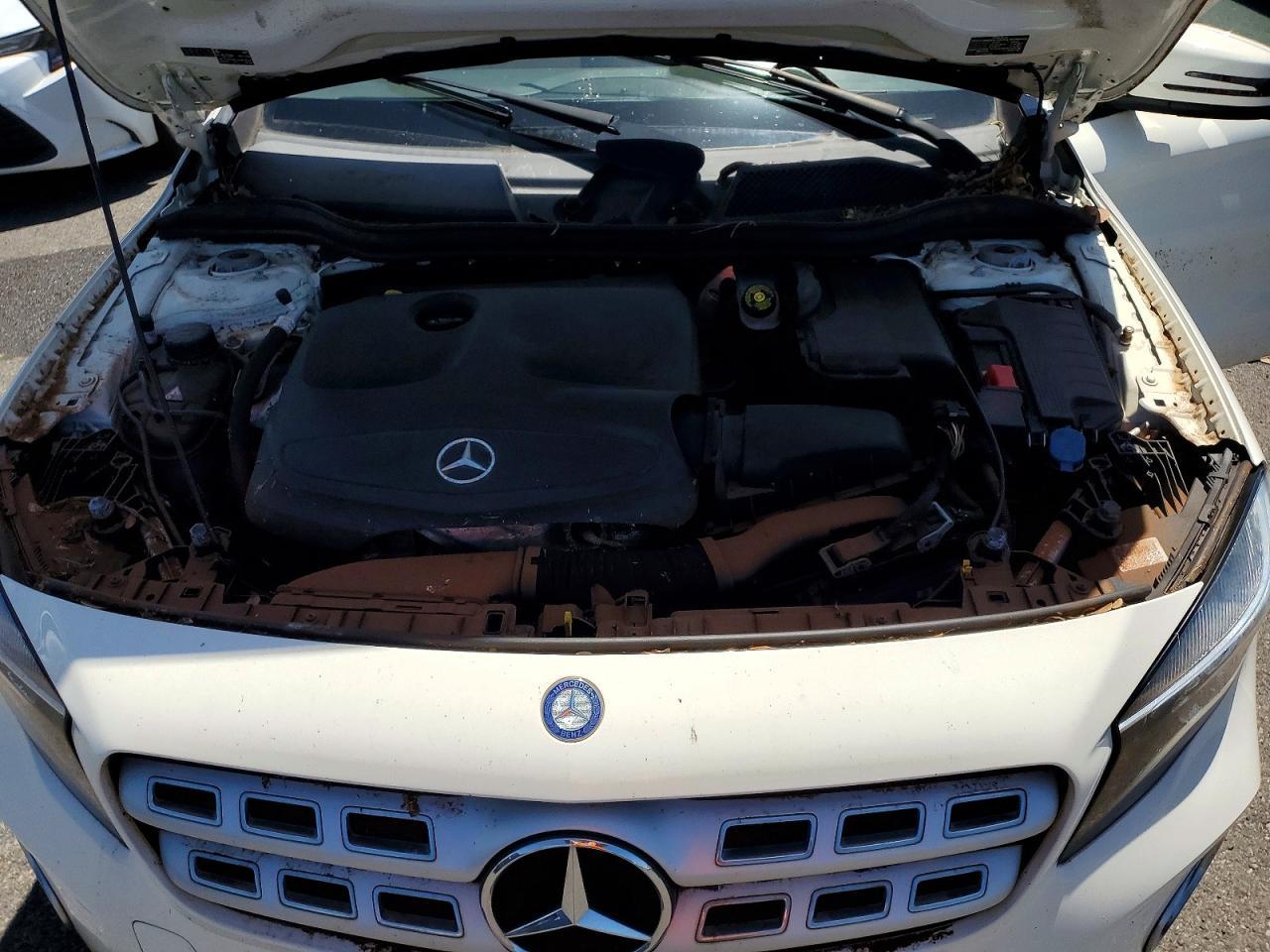 2018 MERCEDES-BENZ GLA-Class