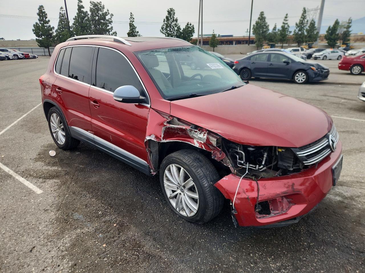 2012 VOLKSWAGEN TIGUAN