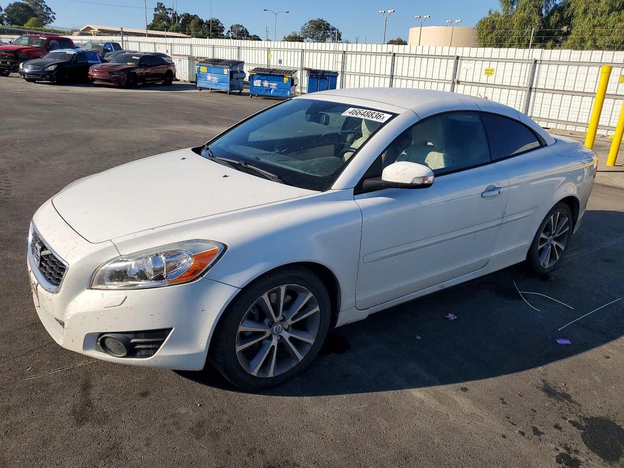 2012 VOLVO C70