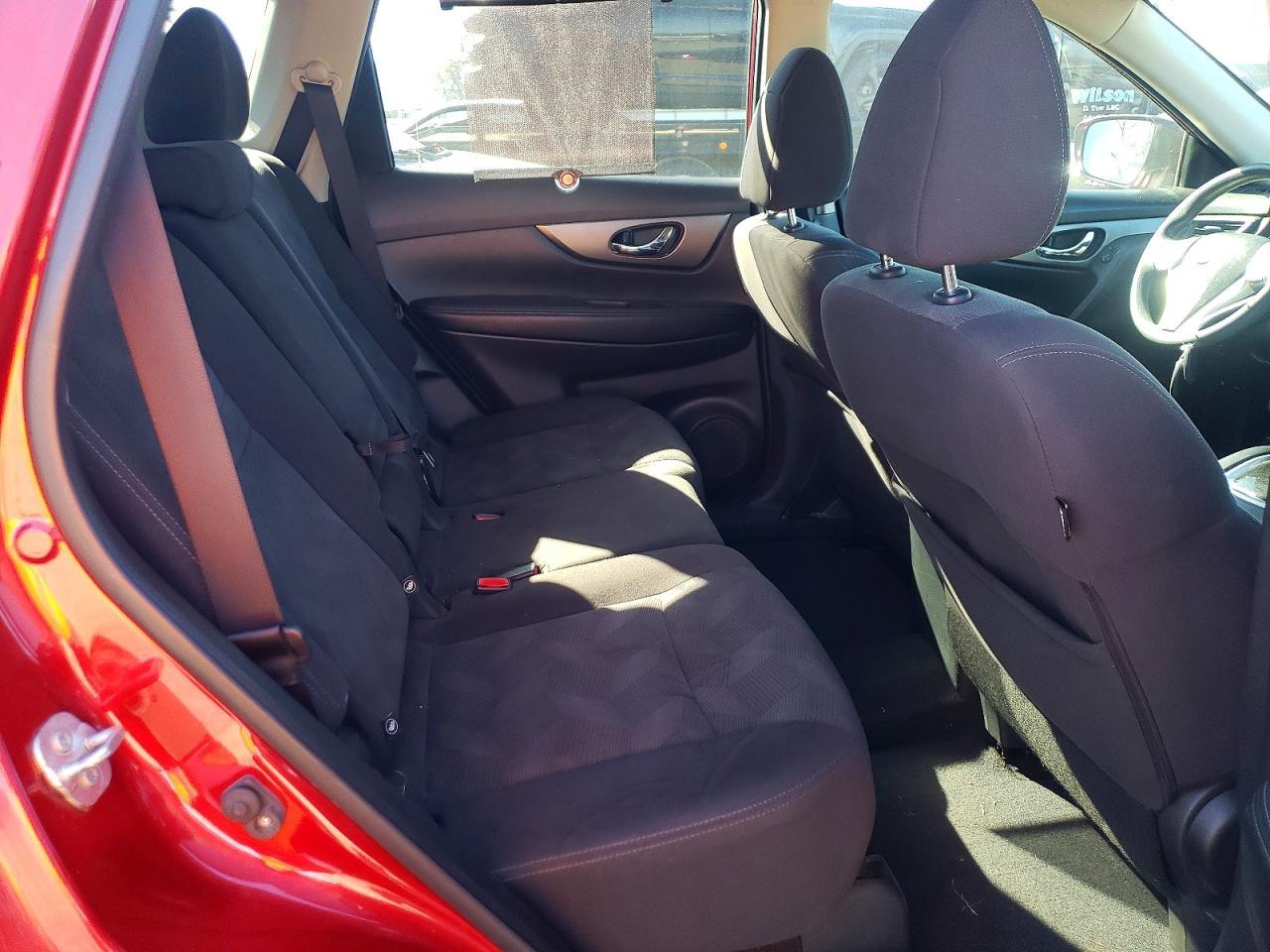 2016 NISSAN ROGUE