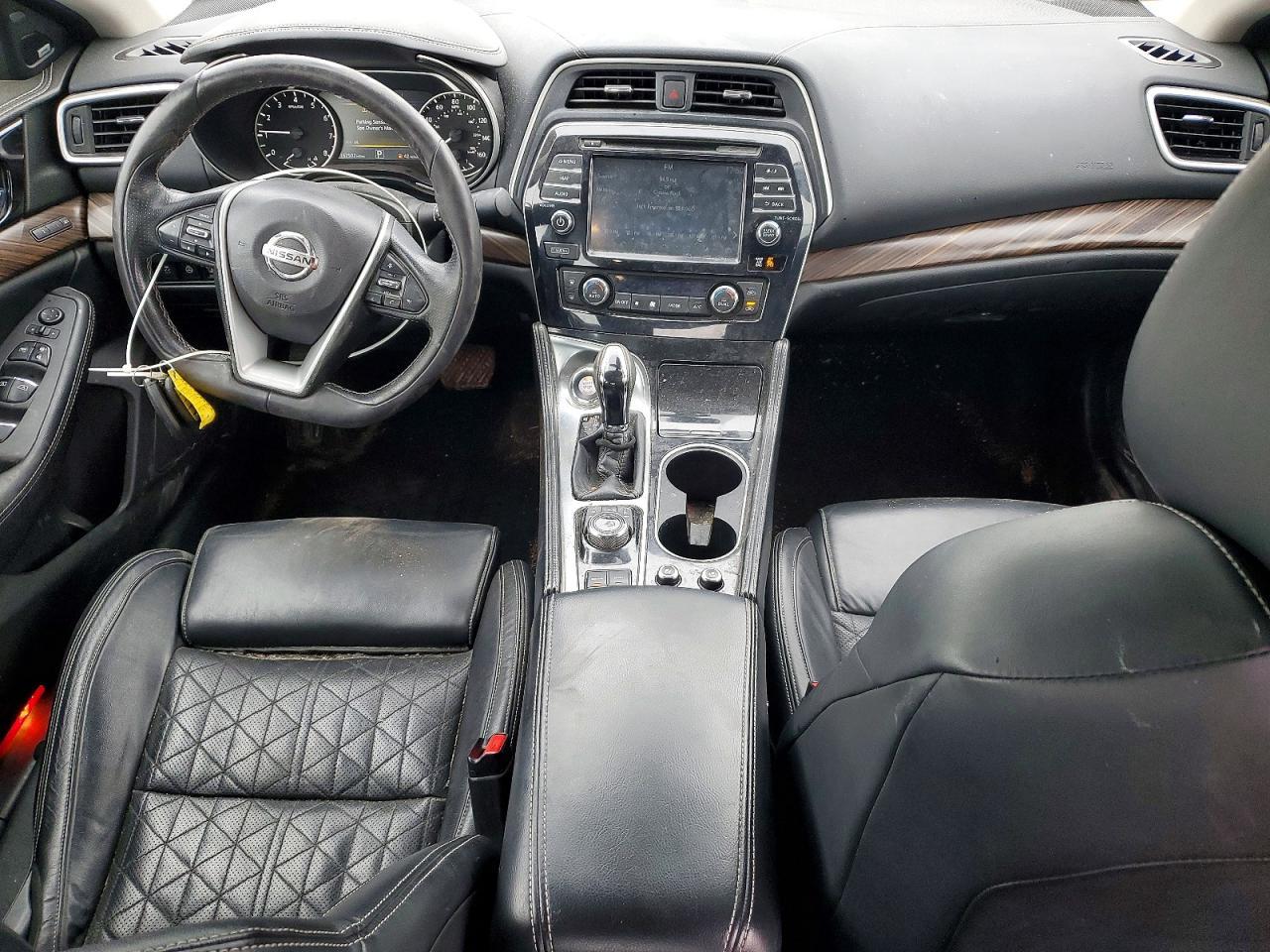 2017 NISSAN Maxima