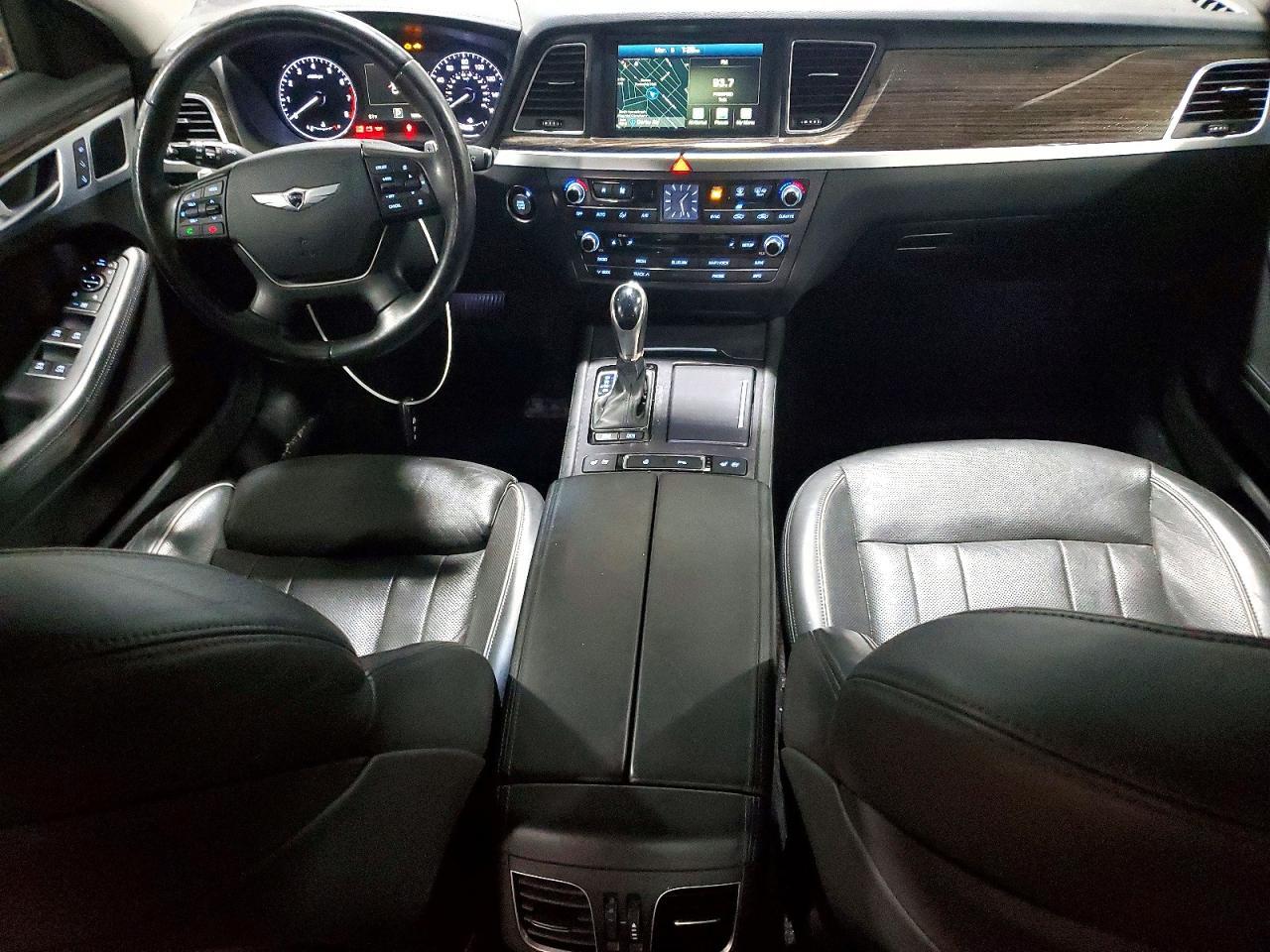 2016 HYUNDAI GENESIS