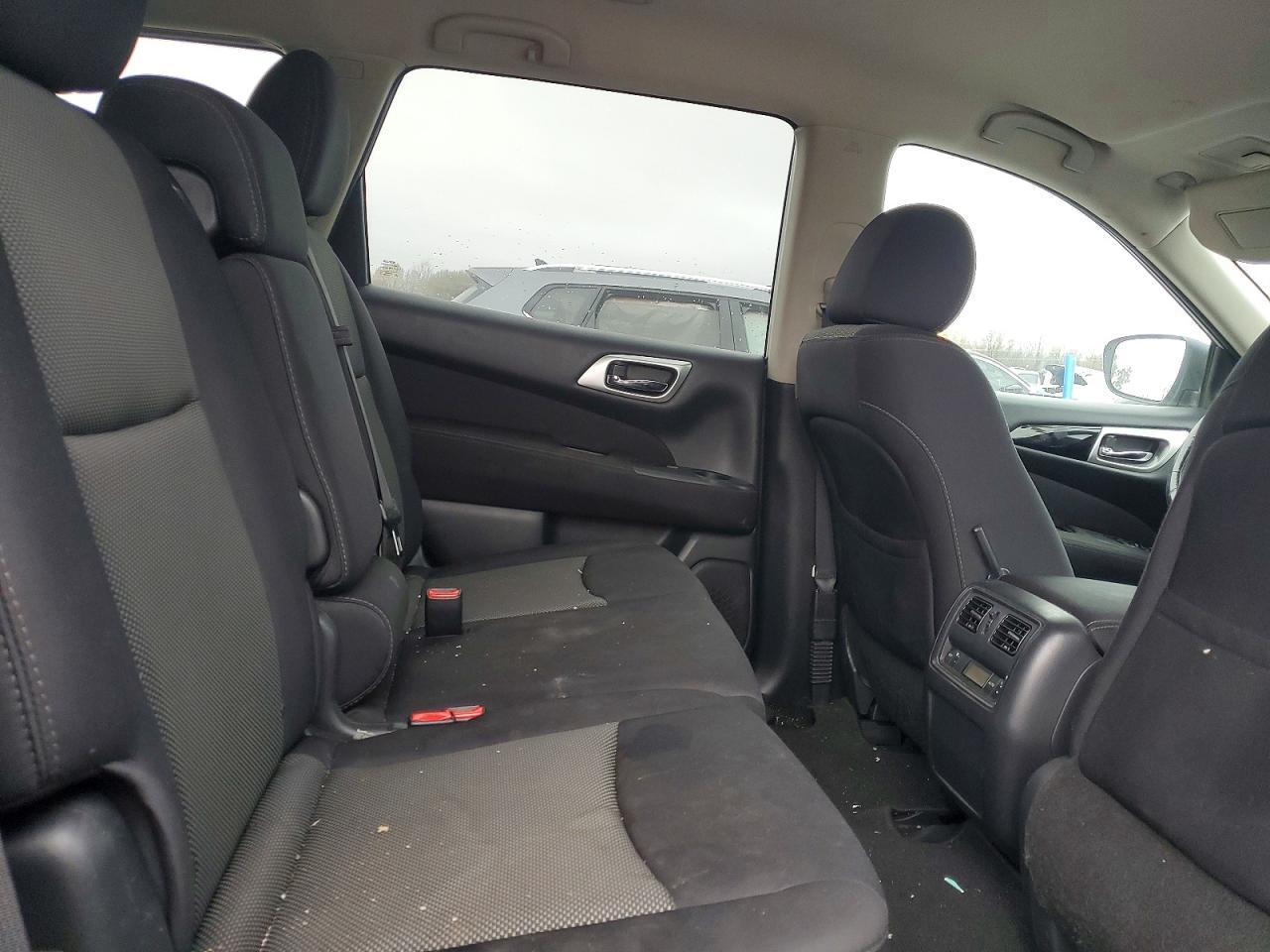 2017 NISSAN PATHFINDER