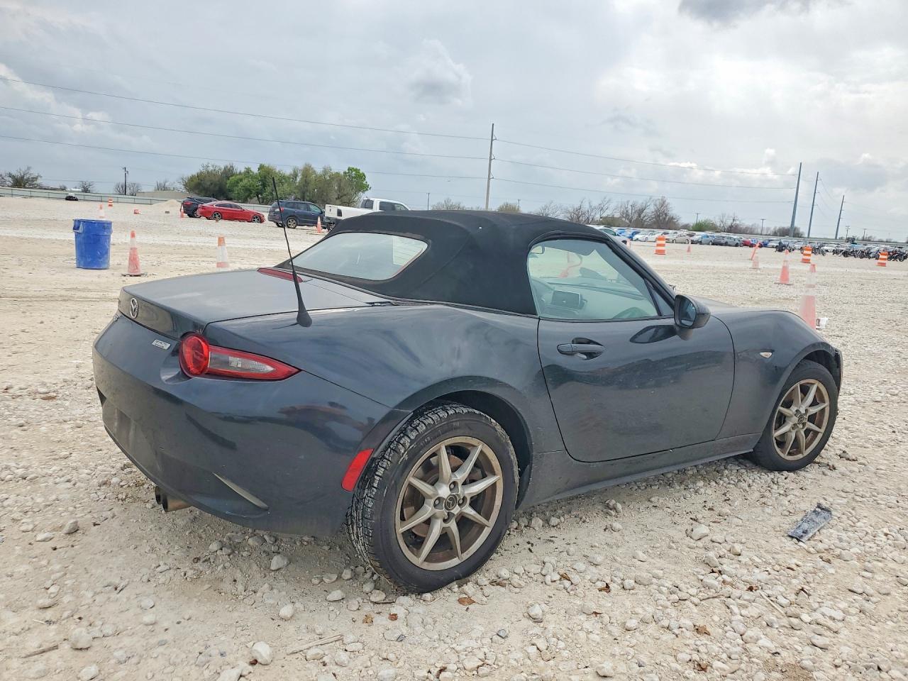2016 MAZDA MX-5 Miata