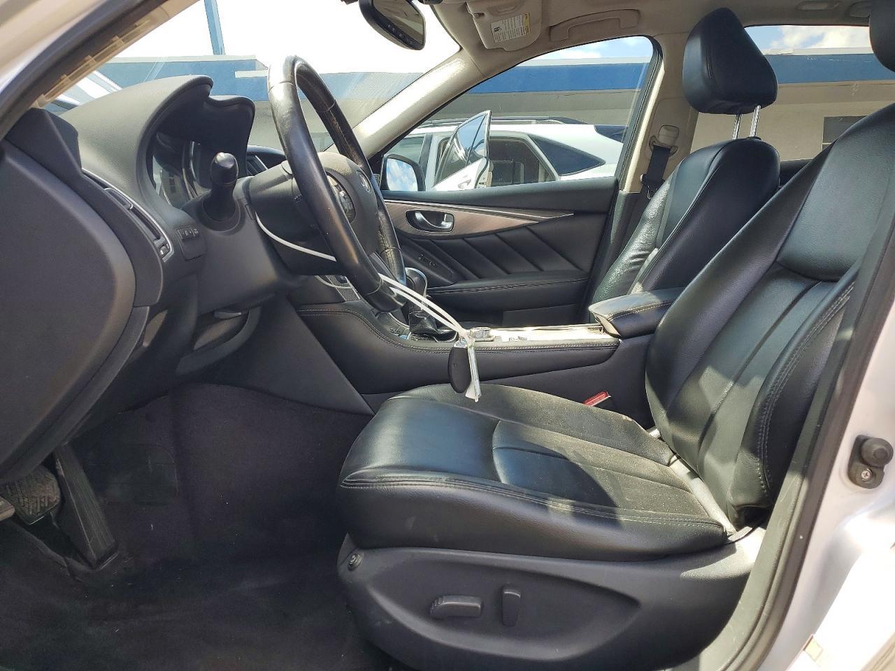 2017 INFINITI Q50