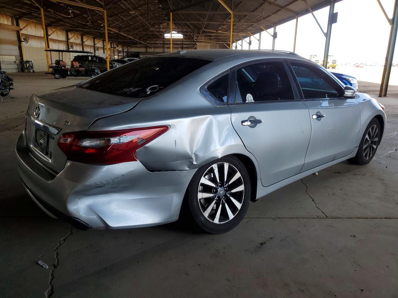 2017 NISSAN ALTIMA