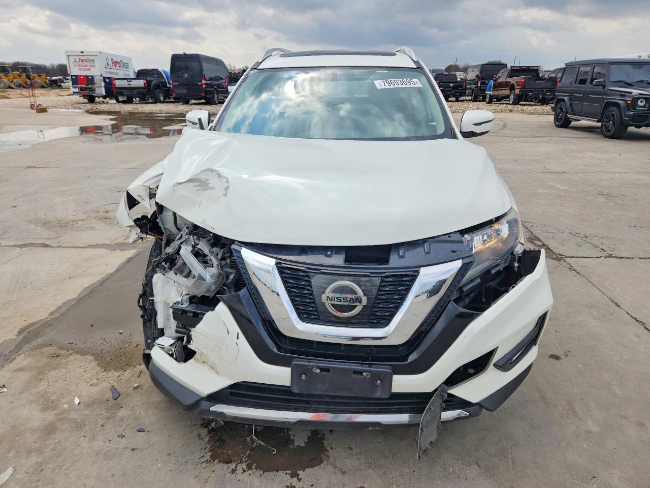 2017 NISSAN ROGUE