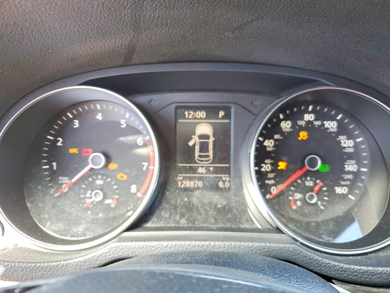 2017 VOLKSWAGEN Passat