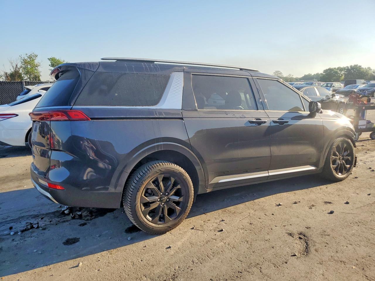 2023 KIA Carnival