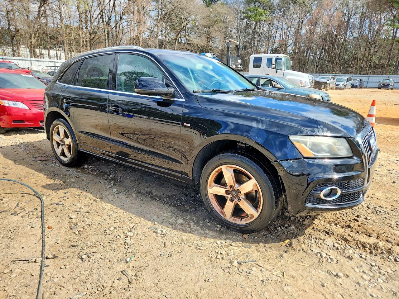 2011 AUDI Q5