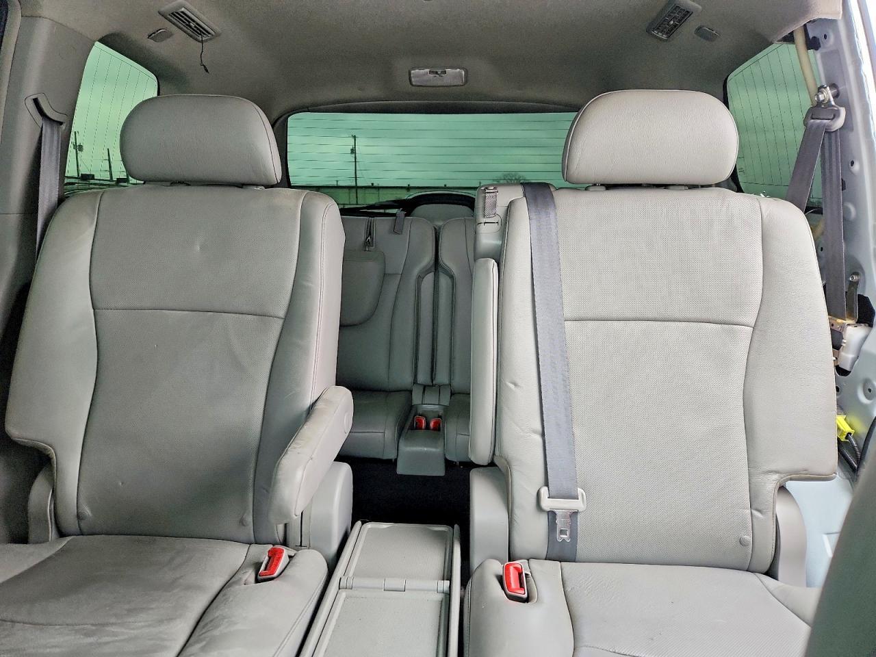 2011 TOYOTA HIGHLANDER