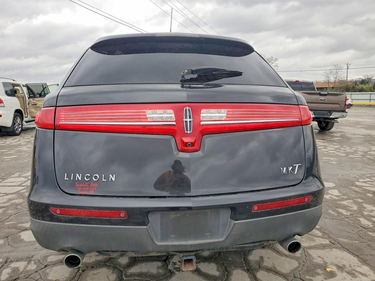 2010 LINCOLN MKT