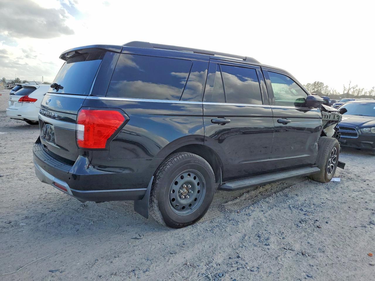 2024 FORD Expedition
