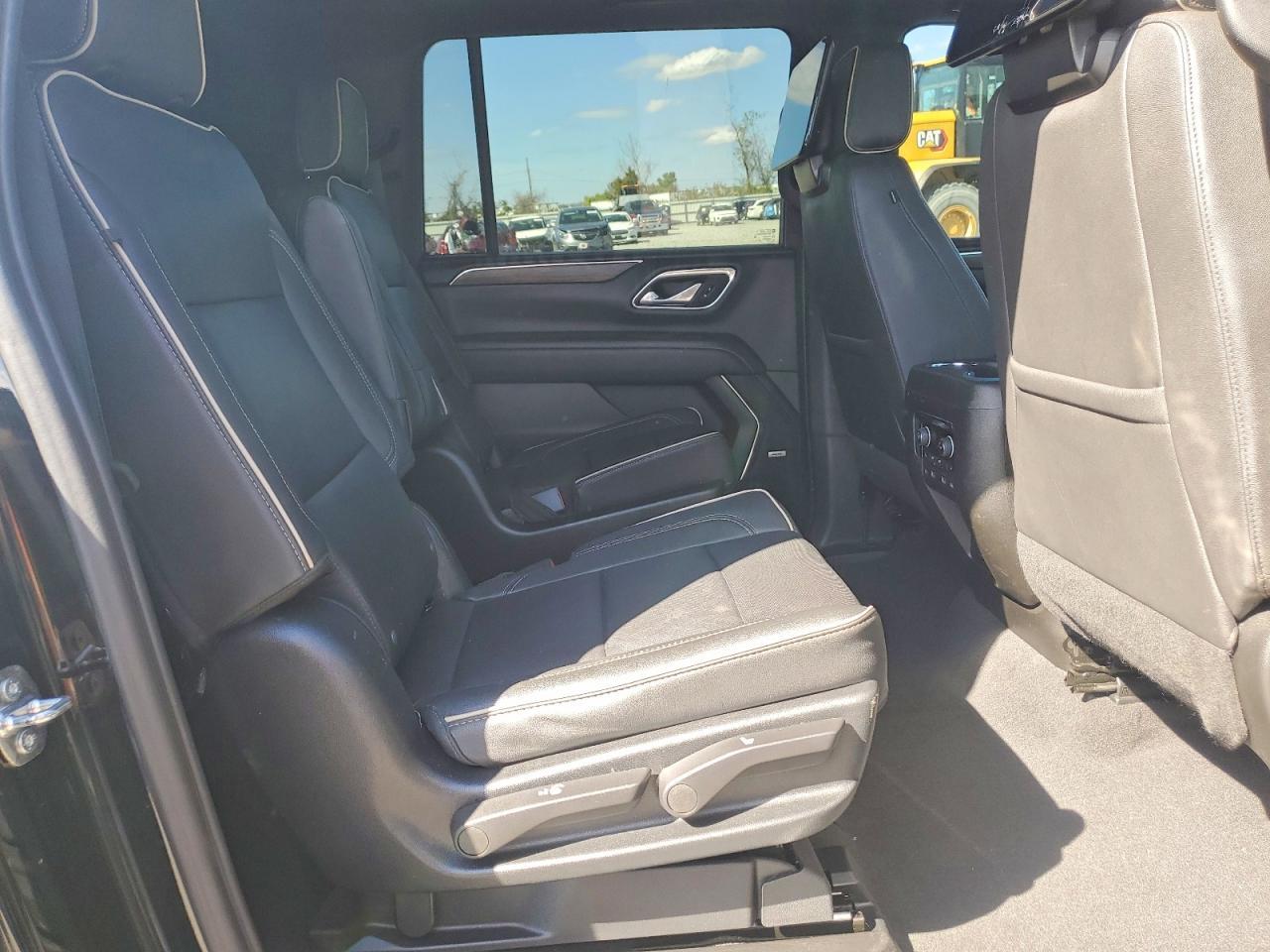 2023 CHEVROLET Suburban