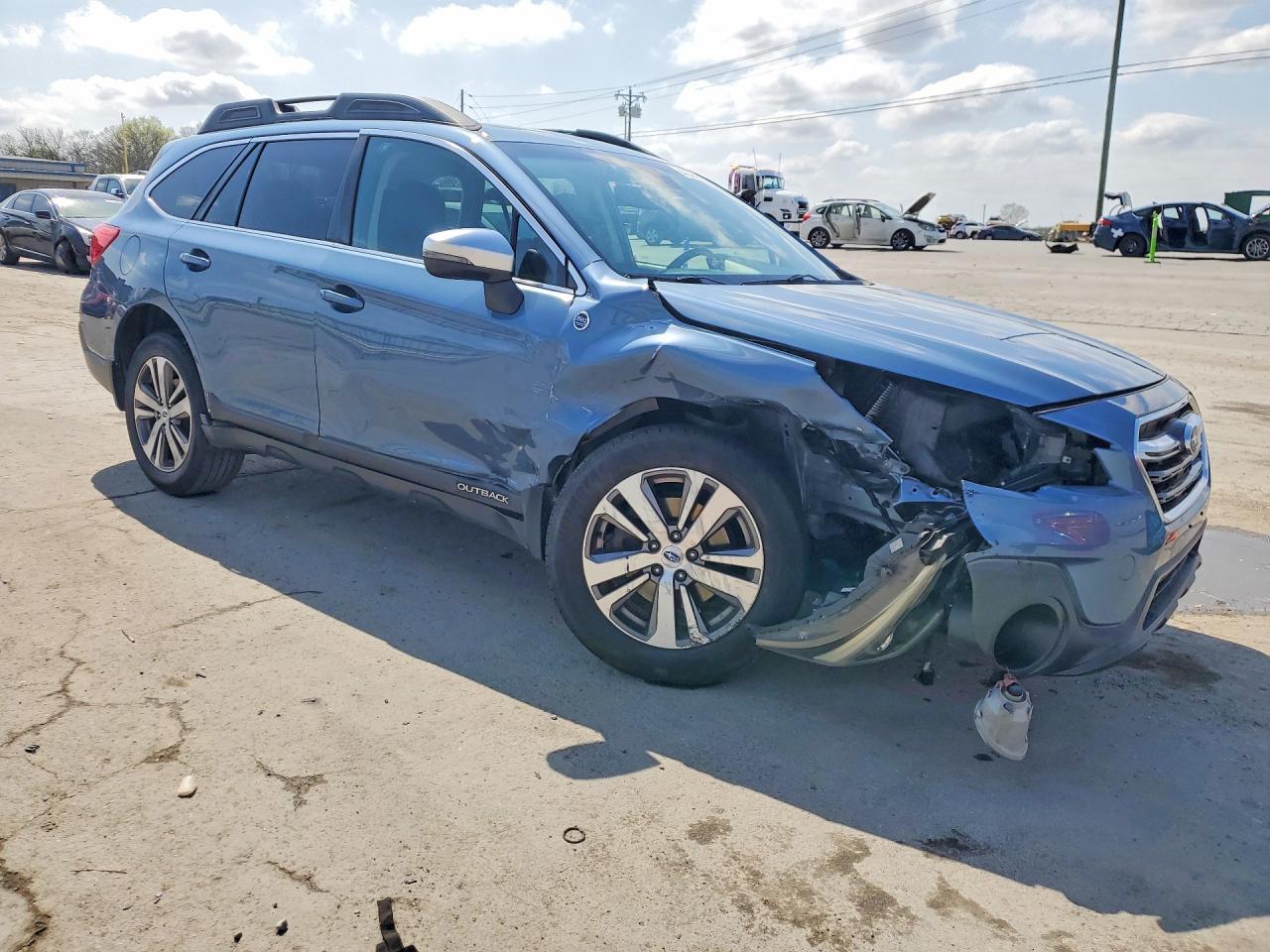2018 SUBARU Outback