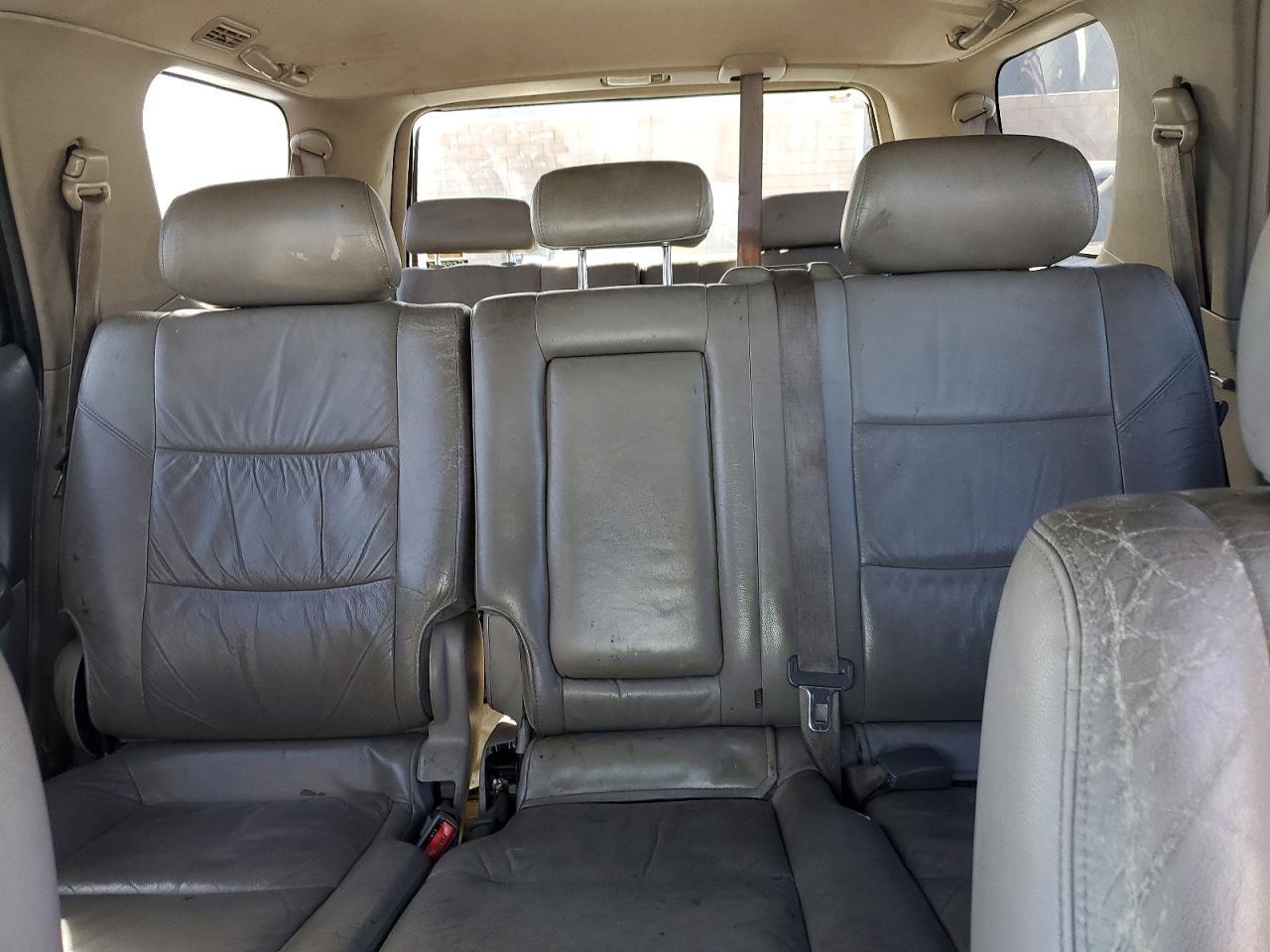 2003 TOYOTA Sequoia