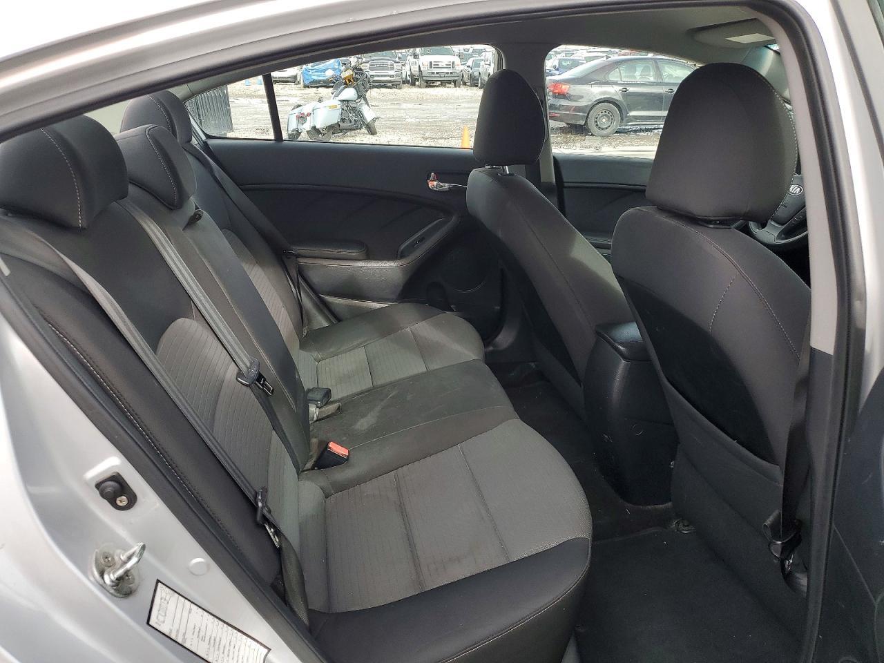 2015 KIA FORTE