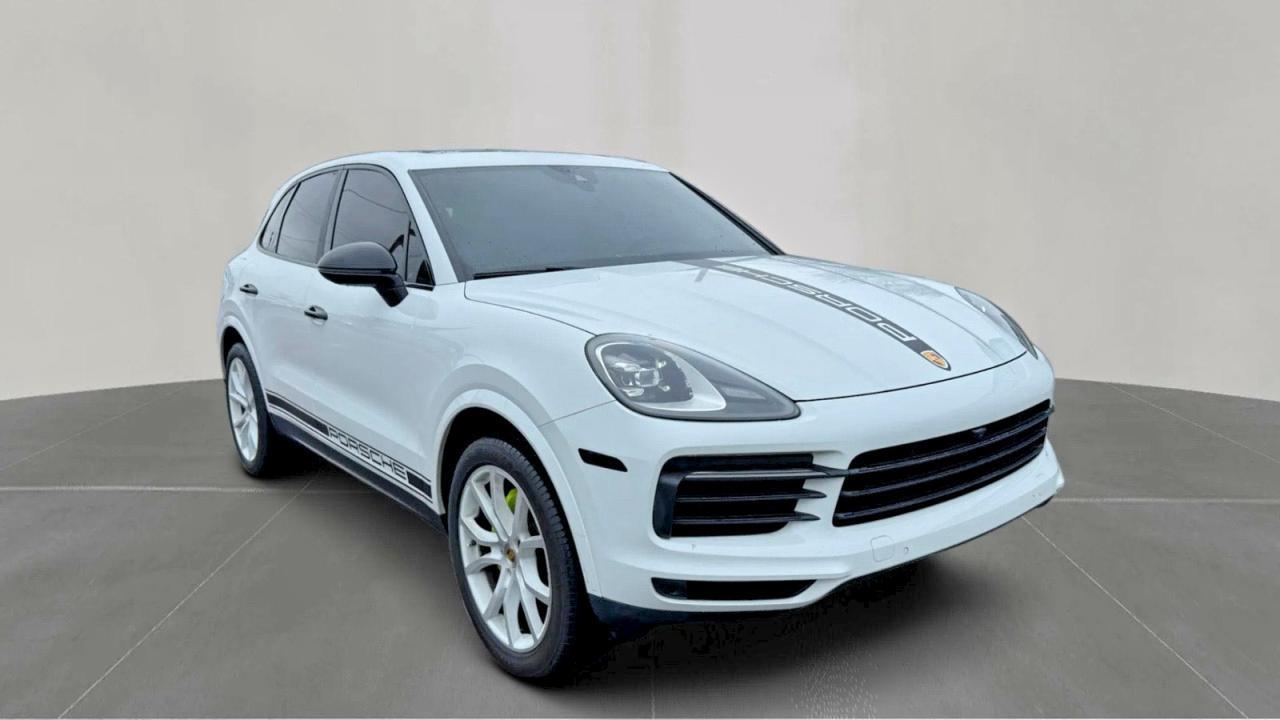 2019 PORSCHE CAYENNE