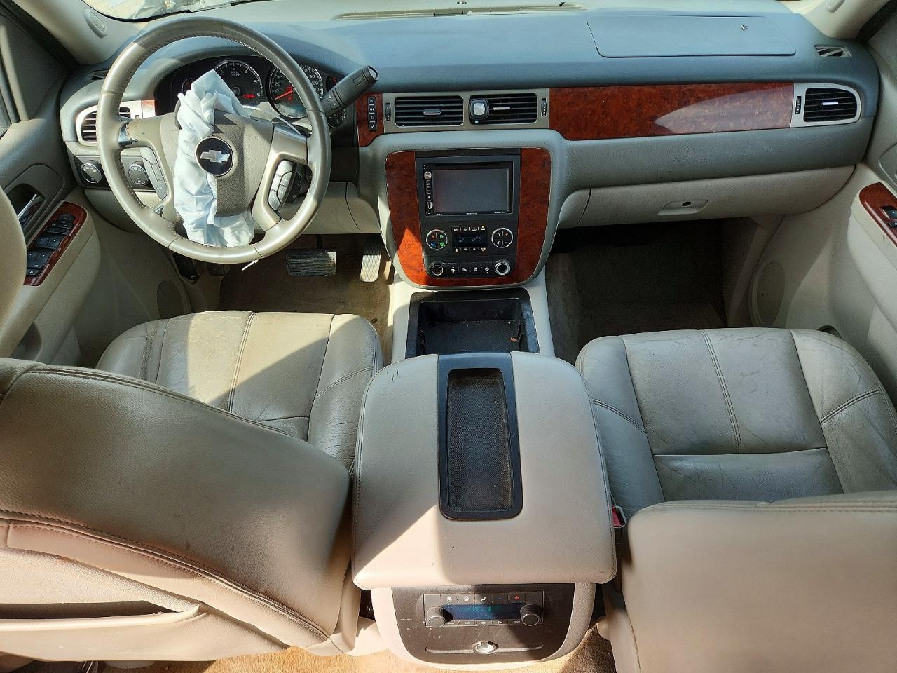 2011 CHEVROLET Tahoe