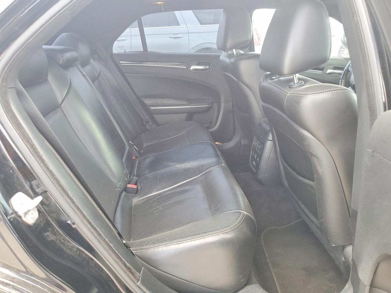 2018 CHRYSLER 300