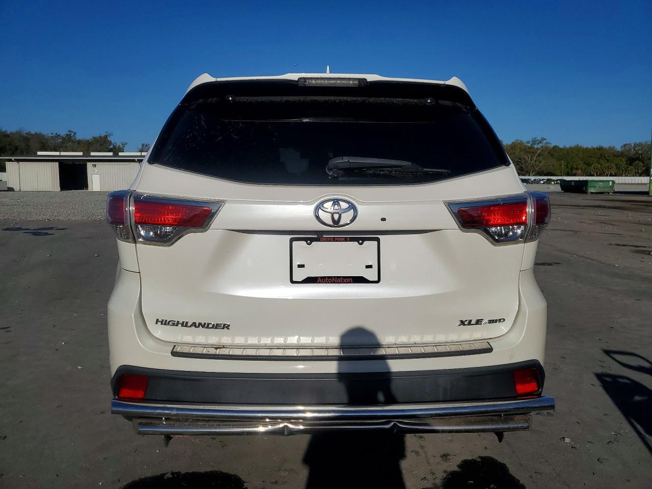 2016 TOYOTA HIGHLANDER